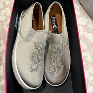 Original Juicy Couture slip on sneakers in beige size 8 never worn!